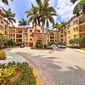 Emerald Estates Dr #155 Weston, FL 33331-6112